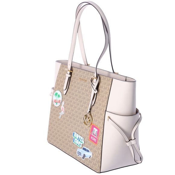 Michael Kors Gilly Large Drawstring Zip Tote Light Cream MK Signature Miami - Picture 7 of 8